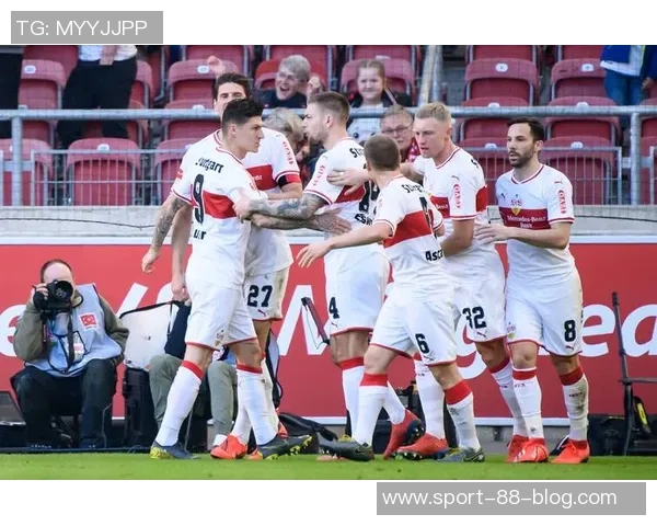 德天空报道多家豪门争抢19岁中场韦德拉奥果莱比锡要价超六千万