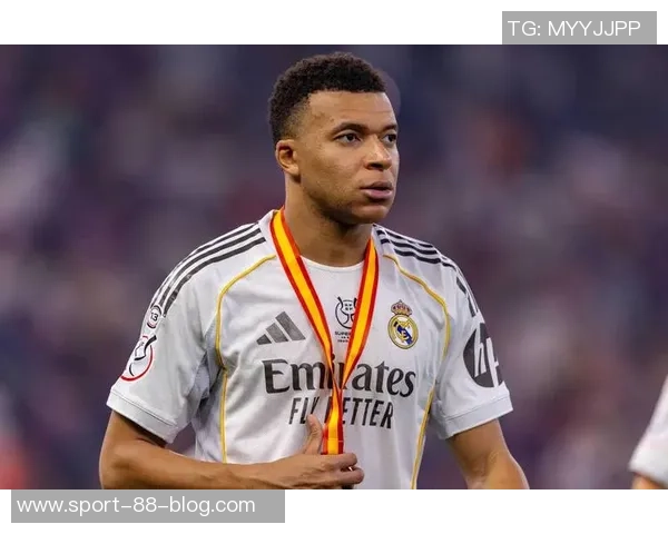 皇马高层评估球队现状仅库尔图瓦姆巴佩被视为顶级超巨 皇马高层评估球队现状仅库尔图瓦姆巴佩被视为顶级超巨