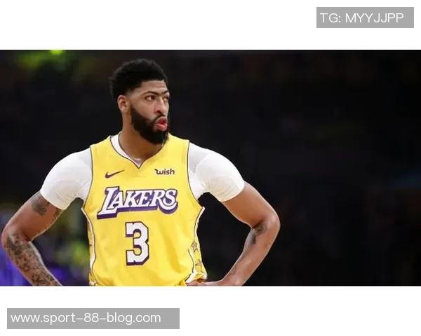 阿汤哥再度失利克莱状态低迷仅得5分2板出战时间短暂 阿汤哥再度失利克莱状态低迷仅得5分2板出战时间短暂